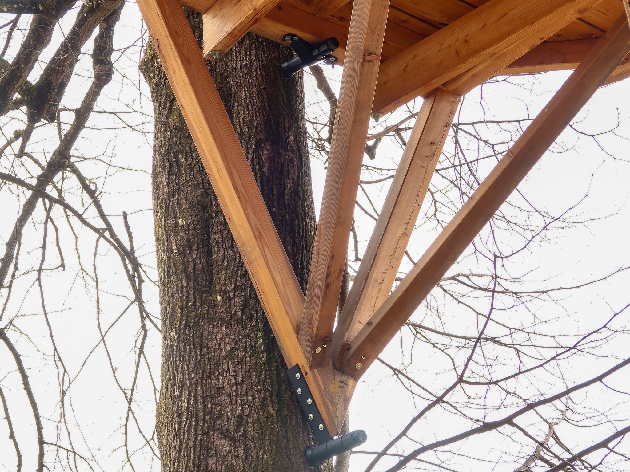 Baumhaus Befestigung Dreistrahlen Bausatz